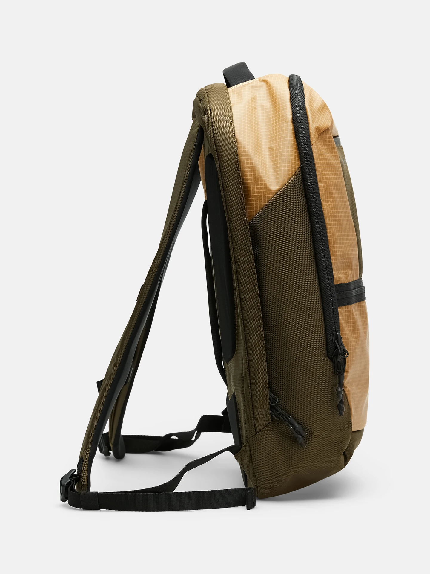 COMMUTER BACKPACK 18,5L PONDEROSA PINE (45Z) 4 COMMUTER BACKPACK 18,5L PONDEROSA PINE (45Z)