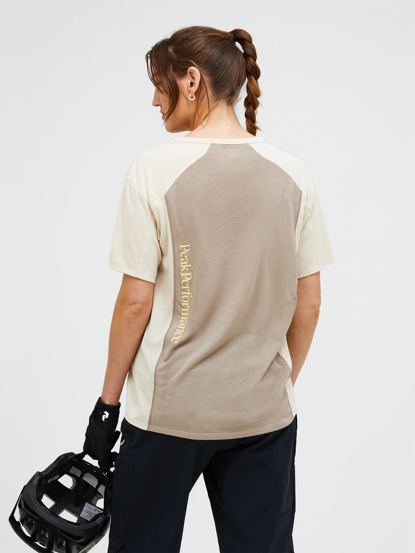 TRAIL WOOL-BLEND SHORTSLEEVE WOMEN G77788030 3 TRAIL WOOL-BLEND SHORTSLEEVE WOMEN G77788030