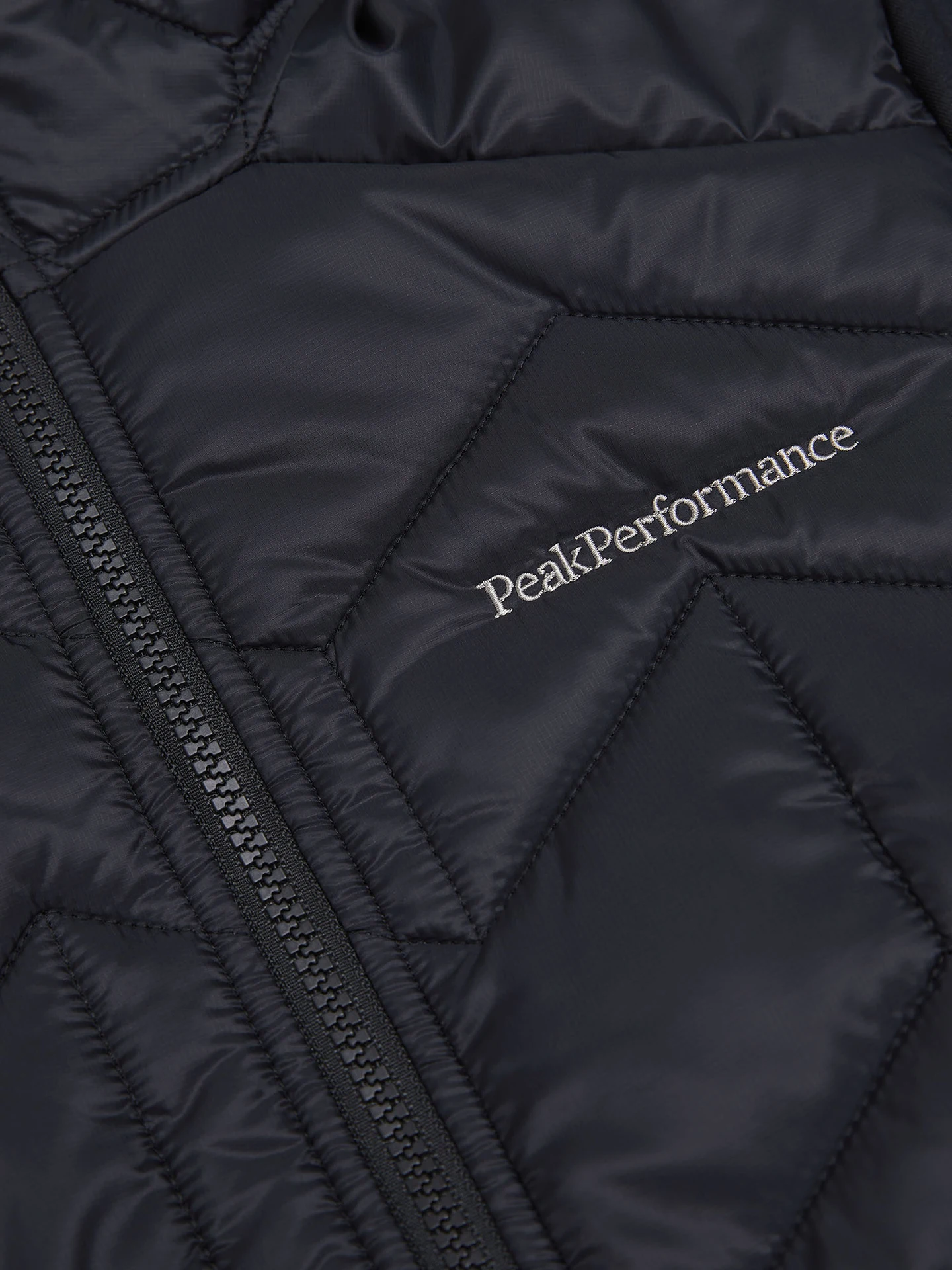 ELEVATE INSULATED HYBRID HOOD JACKET WOMEN G78316050 9 ELEVATE INSULATED HYBRID HOOD JACKET WOMEN G78316050